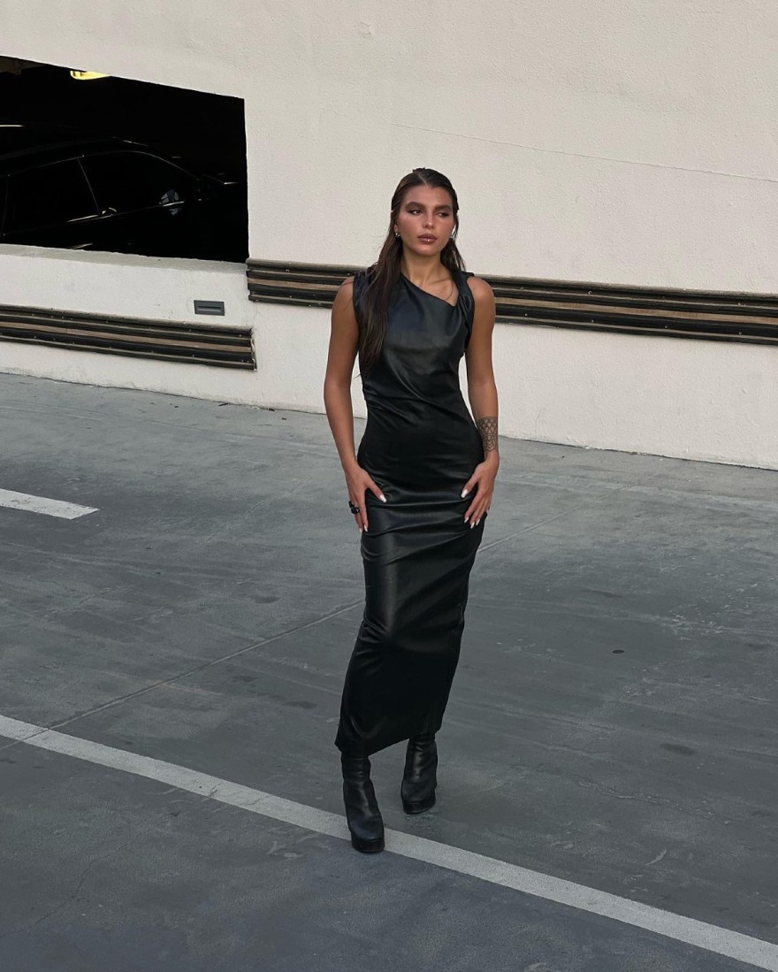 Μαύρο φόρεμα μακρύ