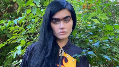 Σχεδόν γυμνή - H φωτογραφία της Σοφίας Χατζηπαντελή για το Halloween που έφερε πολλές αντιδράσεις