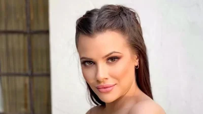 Δεν μπορεί ούτε να φάει χωρίς το μωρό της - Το βίντεο της Λάουρας Νάργες με τον μικρό Αλέξανδρο που κάνει τον γύρο του διαδικτύου