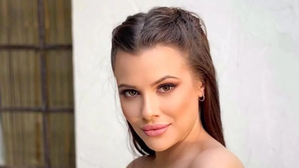 Δεν μπορεί ούτε να φάει χωρίς το μωρό της - Το βίντεο της Λάουρας Νάργες με τον μικρό Αλέξανδρο που κάνει τον γύρο του διαδικτύου