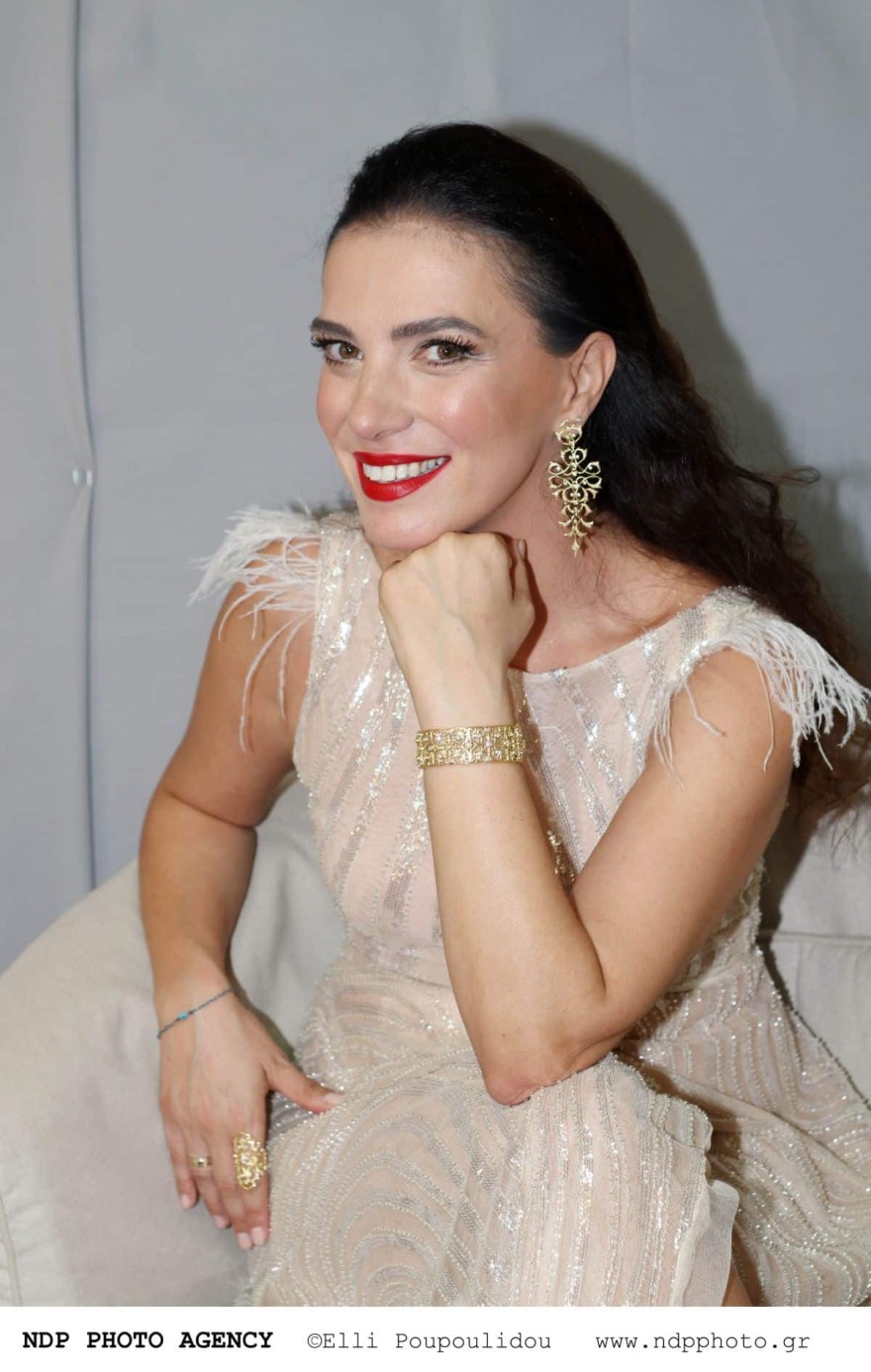 Φωτεινή Δάρρα