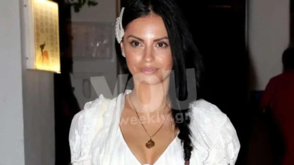 «Μου έστειλε το μόριό του» - Σε έξαλλη κατάσταση η Δήμητρα Αλεξανδράκη με τις χυδαίες φωτογραφίες που έλαβε