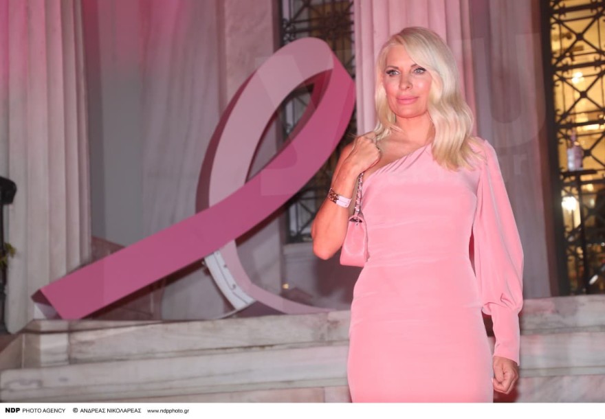 Ελένη Μενεγάκη - Αποκλειστική φωτογραφία