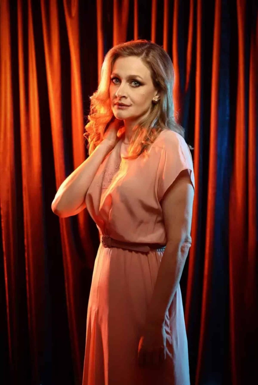 Η Ελένη Ρουσσινού  στο Αυτή η νύχτα μένει