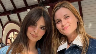 Denim on Denim: Η Emily Ratajkowski και η Eugénie Trochu, ακολούθησαν την πιο φθινοπωρινή τάση, στην Εβδομάδα Μόδας του Παρισιού