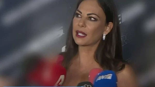 «Τώρα κάνω...» - Η αποκάλυψη της Εύης Βατίδου για τις επεμβάσεις στο πρόσωπό της