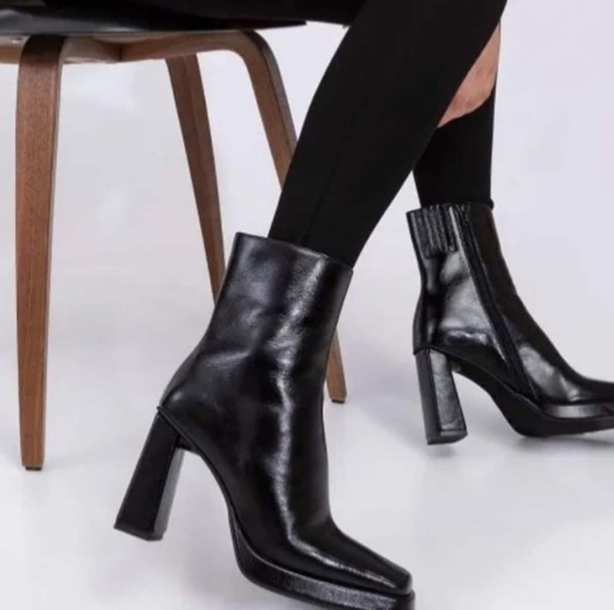 Favela.gr παπούτσια 