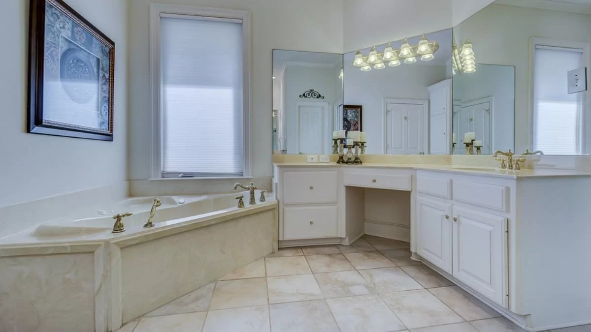 Όσο πιο απλό, τόσο πιο καλά - Οι 5 βασικές αρχές για το μπάνιο μας σύμφωνα με το Feng Shui