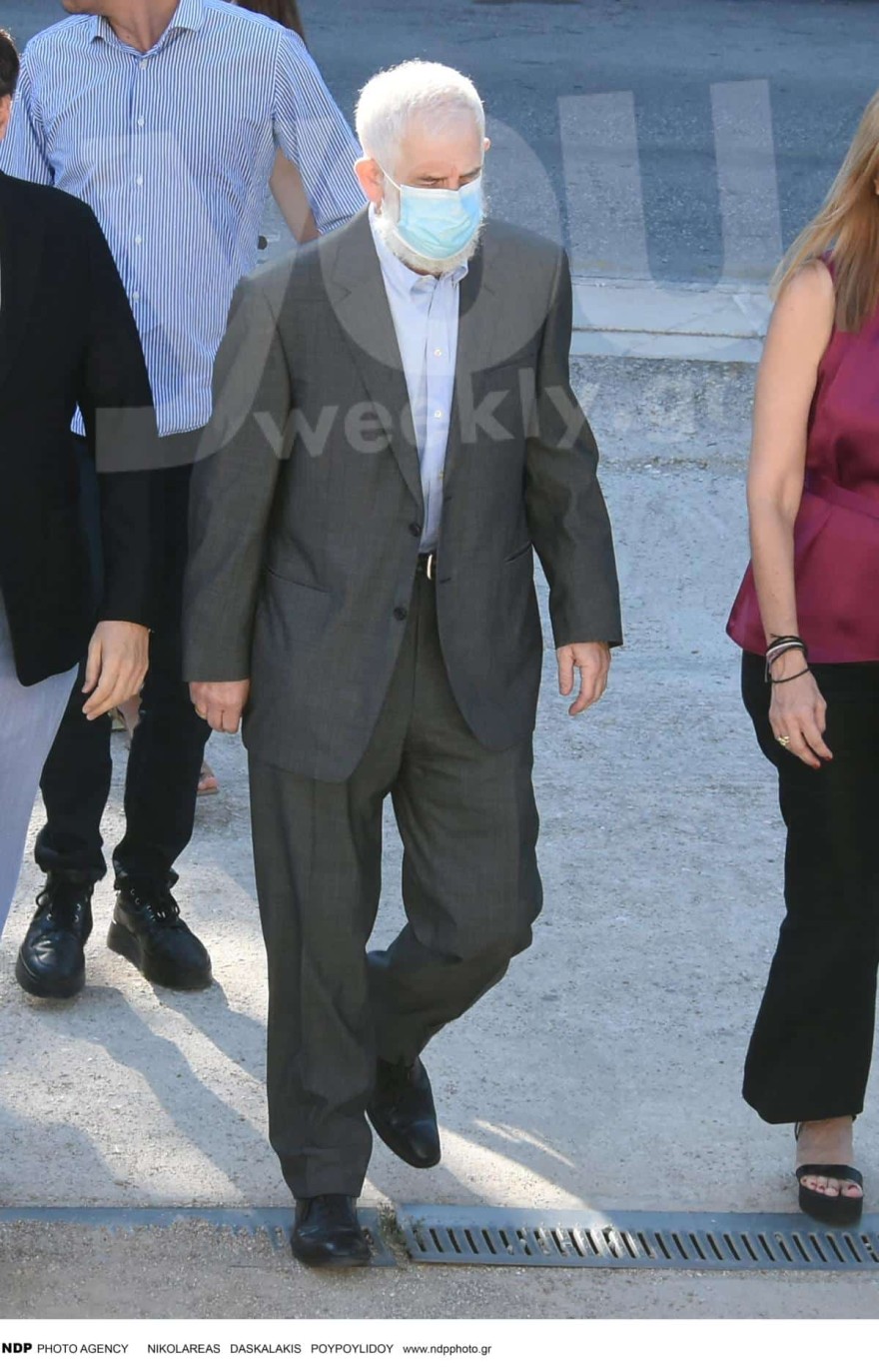 Πέτρος Φιλιππίδης