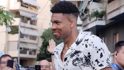 Πόσο πλουσιότερος θα γίνει φέτος ο Γιάννης Αντετοκούνμπο - Το "χρυσό" συμβόλαιο και τα εξωφρενικά ποσά