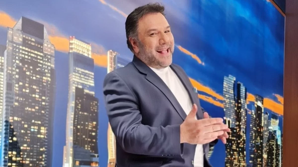 The 2night show: Ανακοινώθηκαν τα ευχάριστα για τον Γρηγόρη Αρναούτογλου - Τί συνέβη;