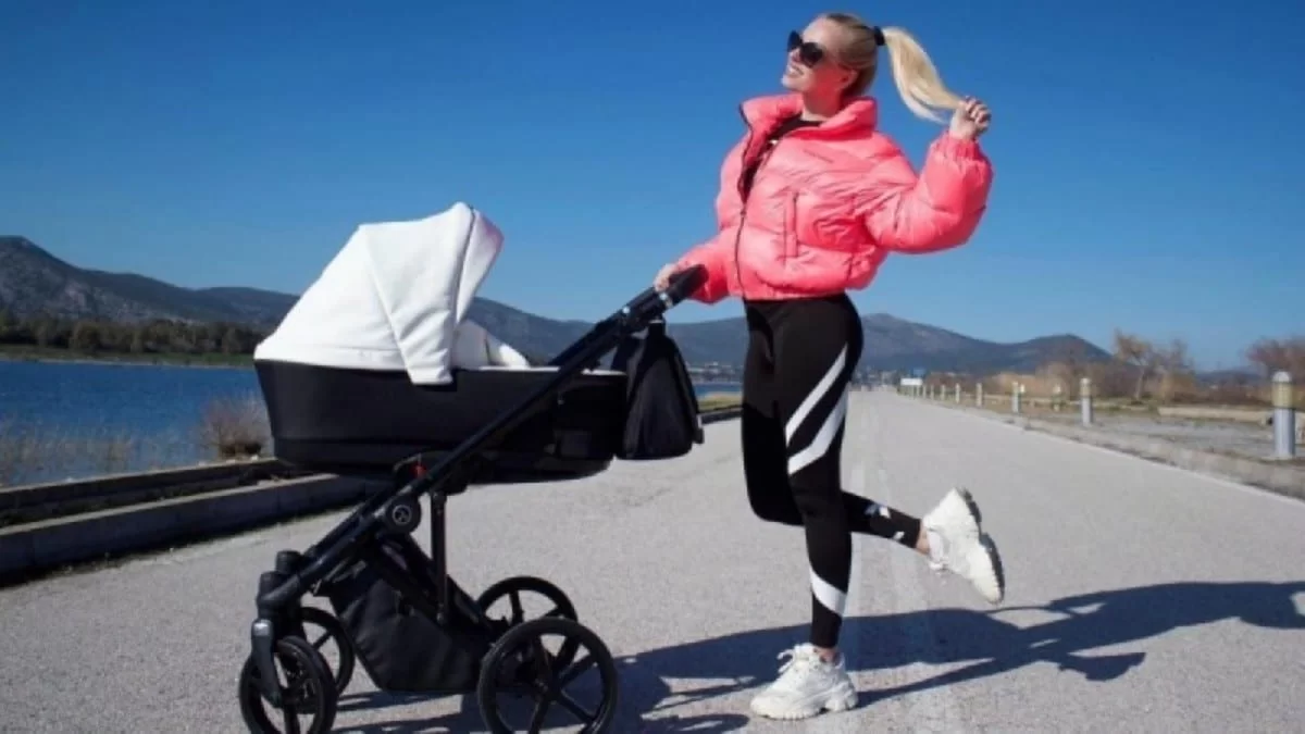 «Κάποιες φορές αναγκάζομαι...» - Η Τζούλια Νόβα αποκαλύπτει τις δυσκολίες που αντιμετωπίζει με το μωράκι της