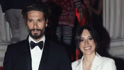 «Στον άντρα της ζωής μου» - Το παθιασμένο φιλί του Γιώργου Καράβα και της Ραφαέλας Ψαρρού για τα γενέθλιά του