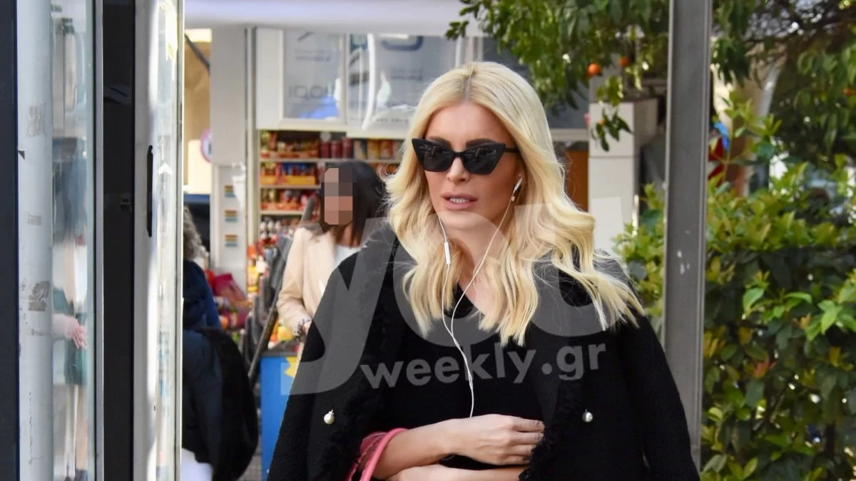 Την κατηγορούν για αγένεια εις βάρος σερβιτόρου στην Θεσσαλονίκη - Η απάντηση της Κατερίνας Καινούργιου