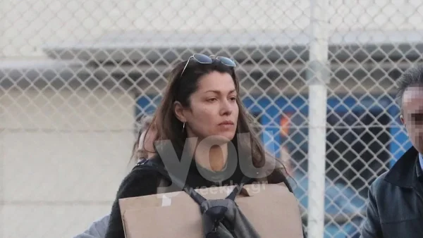 «Ένας χυδαίος ανόητος πούλησε...» - Το ξέσπασμα της Κλέλιας Ρένεση για το revenge porn