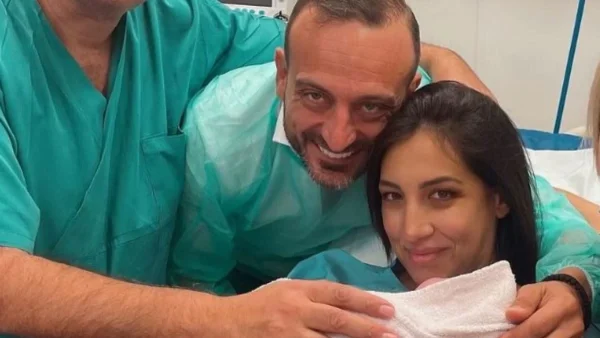 Πήρε εξιτήριο η Σοφία Λεοντίτση - Το πρώτο βίντεο αγκαλιά με το νεογέννητο γιο της