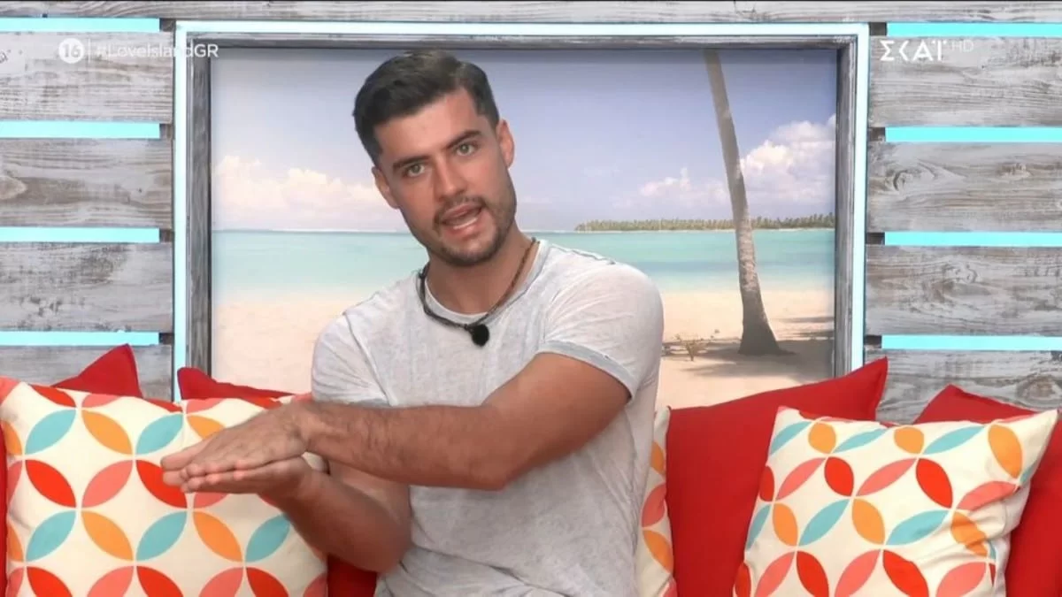 Love Island: Η Νίκη ανήκει στο παρελθόν για τον Αλέξανδρο - Ποια κοπέλα του "πήρε" τα μυαλά;