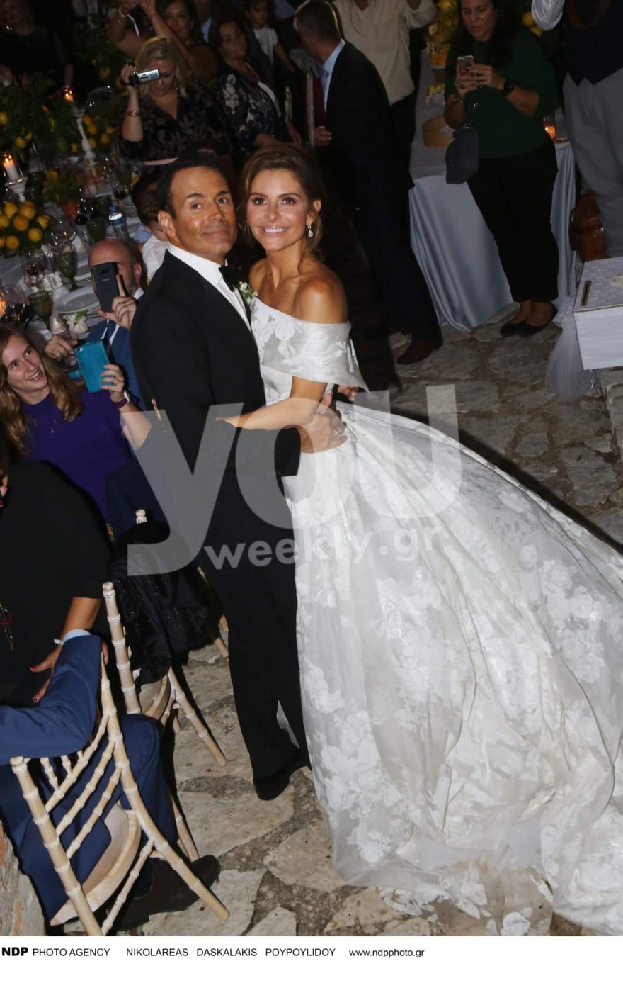 Ο γάμος της Μαρίας Μενούνος με νυφικό Celia Kritharioti