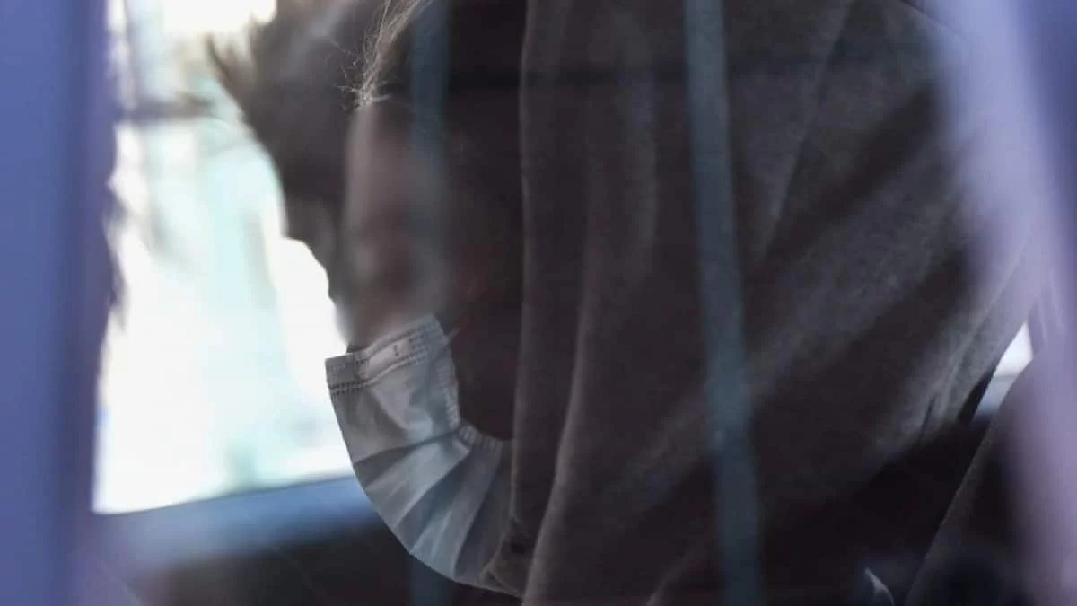 Βιασμός στον Κολωνό: Προφυλακιστέα η μητέρα της 12χρονης - Η απόφαση της ανακρίτριας