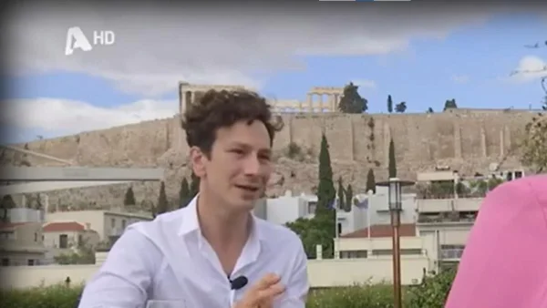 «Με τον ερχομό της, έχει αλλάξει...» - Φανερά συγκινημένος ο Μιχάλης Σαράντης για την γέννηση της κόρης του