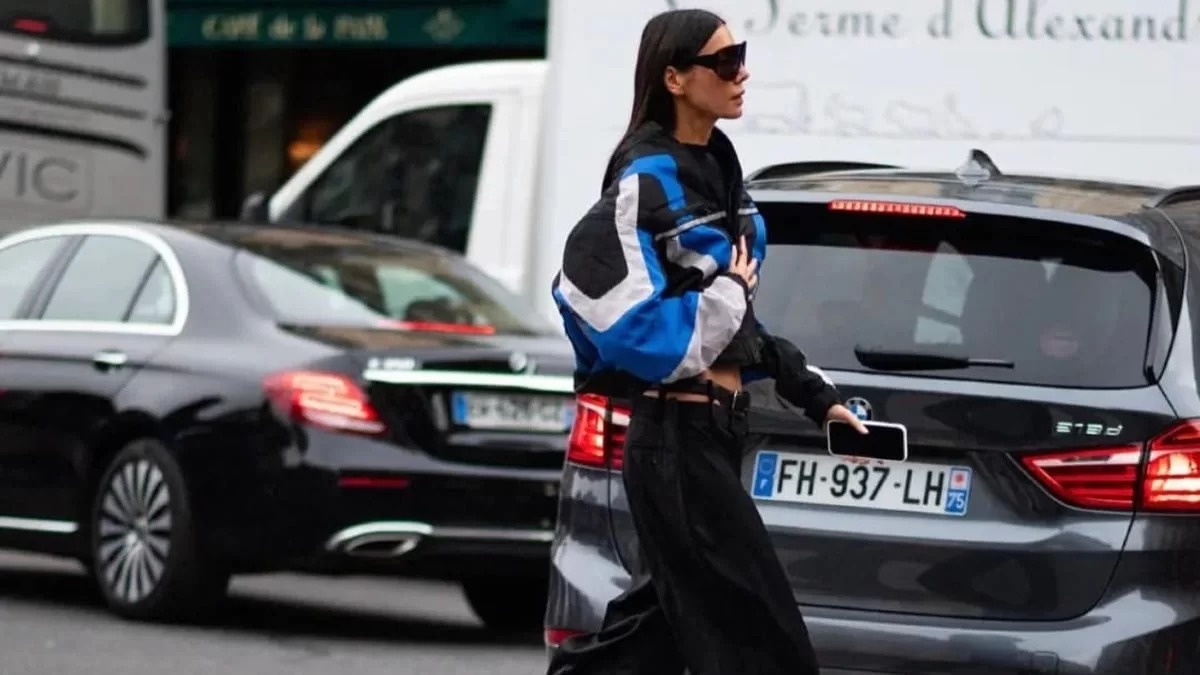 Motomami: Η νέα τάση πρoέρχεται από τη δεκαετία του 2000 - Την έχουν λατρέψει όλοι οι celebrities και οι fashionistas