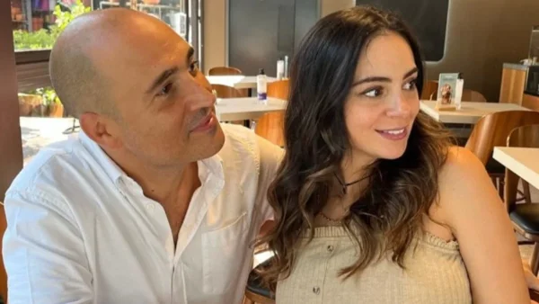 Πατέρας για πρώτη φορά ο Κωνσταντίνος Μπογδάνος - Γέννησε η σύζυγός του