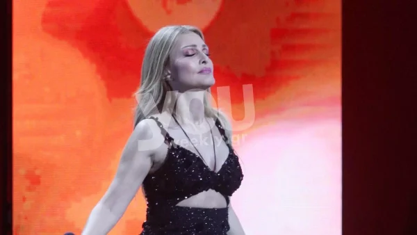 Προσέχει για να είναι κούκλα και λαμπερή στα 51 της - Τα μυστικά ευεξίας της Νατάσας Θεοδωρίδου