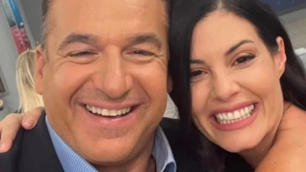 Τηλεοπτική βόμβα: Αποχωρεί από το Πρωινό στον ΑΝΤ1 και πάει ΣΚΑΙ - Η ανακοίνωση