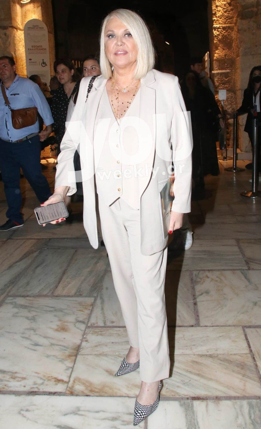 Ρούλα Κορομηλά