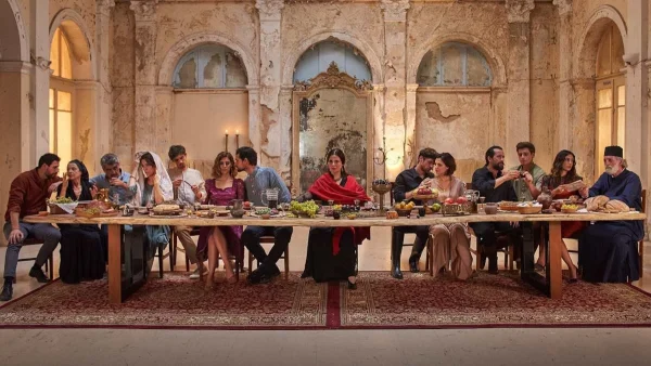 Σασμός: «Μωρή Στέλλα, τί λες;» - Αναβρασμός στο Twitter με την "pathetic" Σαμαρά