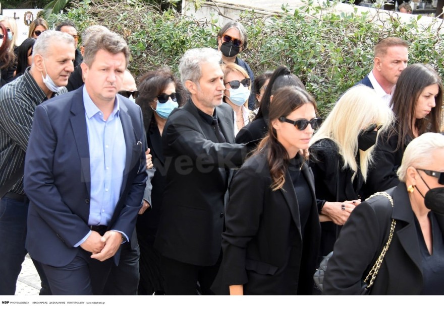 Μαυροφορεμένος ο Δημήτης Κόκοτας 