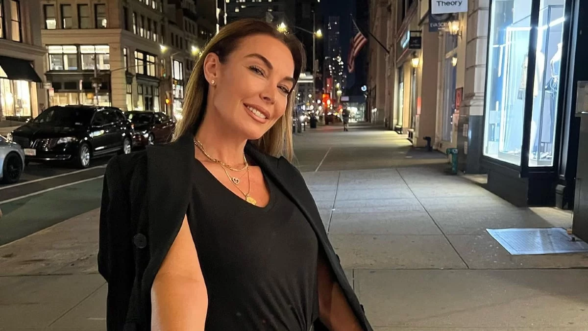 Οι επώνυμες τσάντες και τα επώνυμα αφεντικά τους: Αυτή της Τατιάνας Στεφανίδου αγγίζει τα 1.900 ευρώ