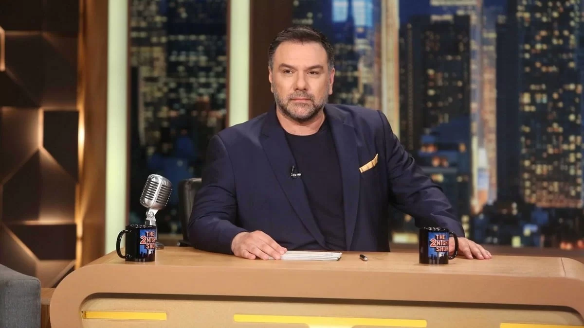 The 2night Show: Οι αποψινοί 12/10 καλεσμένοι του Γρηγόρη Αρναούτογλου