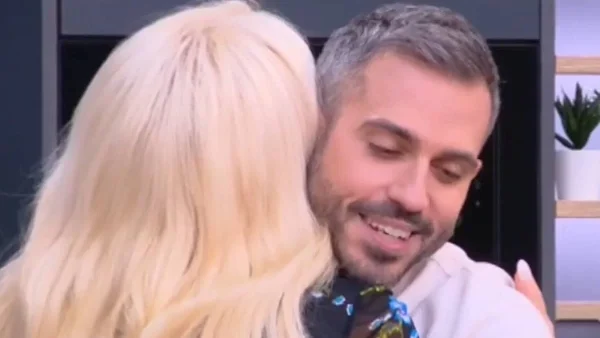 «Έκλαιγα όταν ήμουν μόνος μου» - Συγκίνηση στο πλατό της "Ελένης" με την επιστροφή του μπαμπά Γιώργου Τσούλη