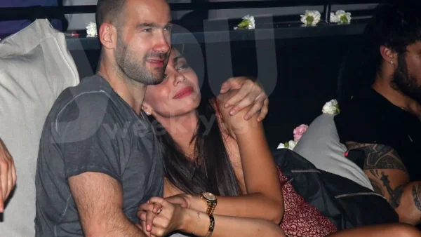 Πρέπει να τους κοιτούσε όλο το Ηρώδειο - Τρυφερά τετ α τετ για την Ολυμπία Χοψονίδου και τον Βασίλη Σπανούλη