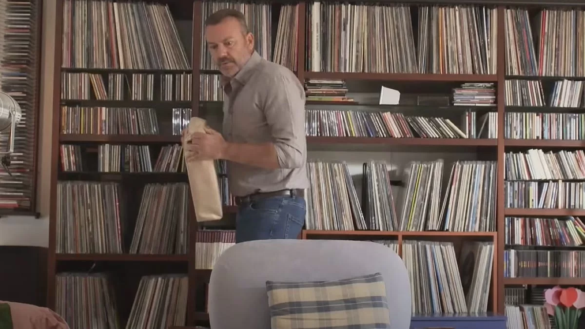 Τρία Μίλια (7/11): Ένα μήνυμα στο κινητό από άγνωστο αποστολέα θα αναστατώσει τον Τίμο