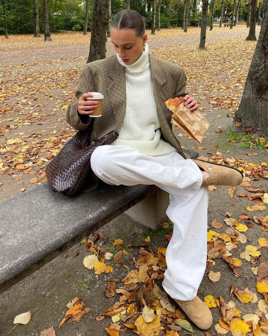 Clogs: Πως θα φορέσεις αυτά τα παπούτσια τον χειμώνα για να μοιάζεις με Γαλλίδα fashionista;