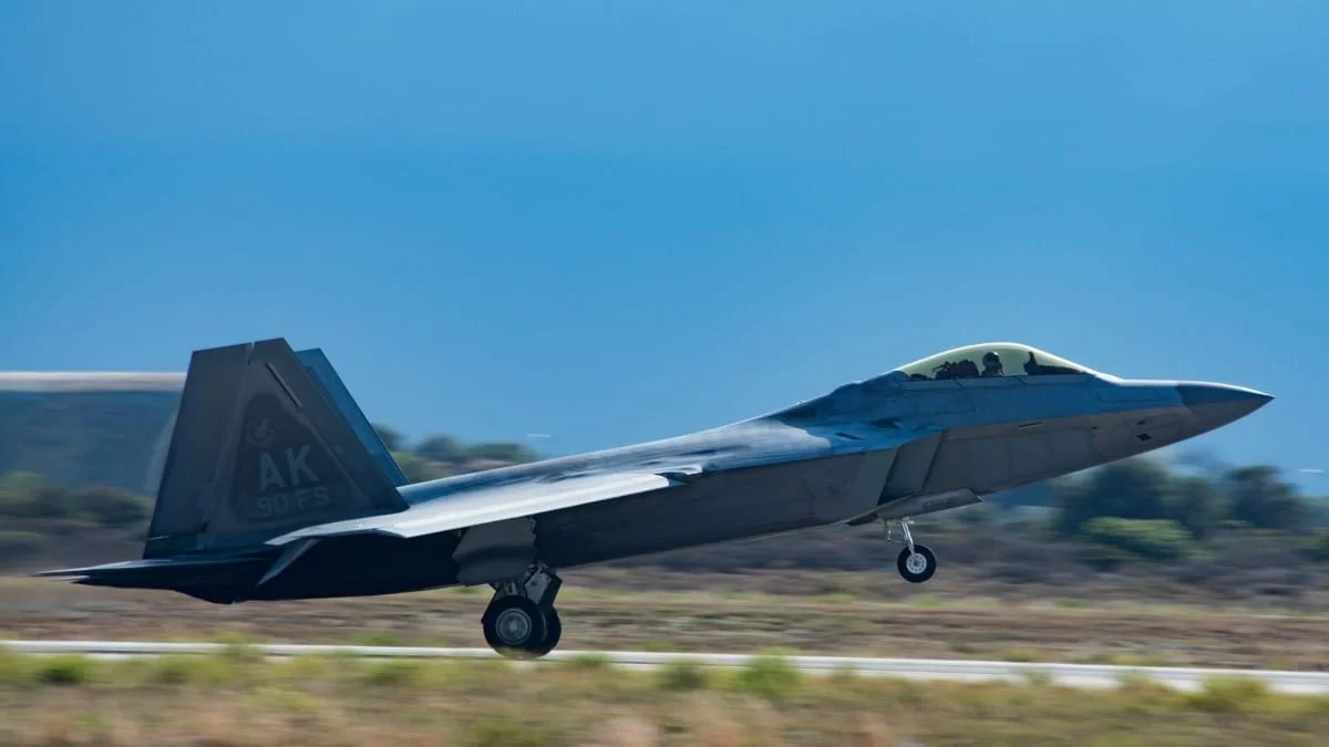 Θρίλερ στο Ελευθέριος Βενιζέλος με δυο πτήσεις της Emirates - Προειδοποίηση για «ύποπτο επιβάτη»