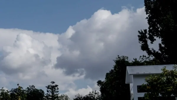 Καιρός 21/11: Τοπικές βροχές & σποραδικές καταιγίδες πιθανώς κατά τόπους ισχυρές - Δείτε που