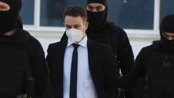 Εξελίξεις στην υπόθεση με τα Γλυκά Νερά - Το αίτημα της οικογένειας της Κάρολαιν στους γονείς του Μπάμπη Αναγνωστόπουλου