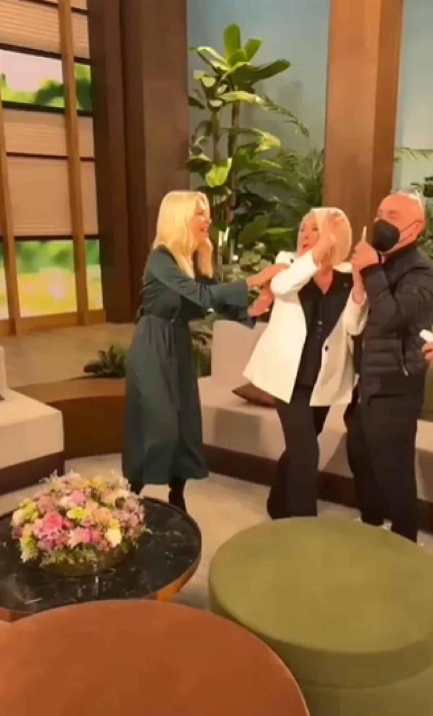 Ελένη Μενεγάκη Ρούλα Κορομηλά