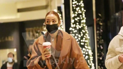 Η νέα φωτογραφία της Ελένης Φουρέιρα με φουσκωμένη κοιλίτσα - Το όλο νόημα σχόλιο για το φύλο του μωρού