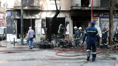 Φωτιά σε αποθήκη μεταφορικής εταιρείας στο Καλοχώρι Θεσσαλονίκης