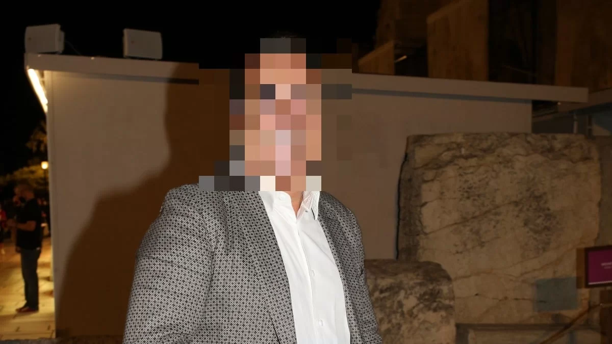 «Μας πιάσανε και μας πήγαν αυτόφωρο» - Πασίγνωστός παρουσιαστής αποκαλύπτει για πρώτη φορά