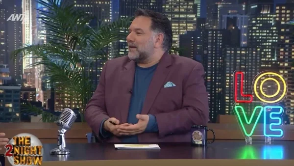 The 2night show: Αγαπημένος ηθοποιός ανακοίνωσε για πρώτη φορά ότι παντρεύεται μετά από 10 χρόνια σχέσης