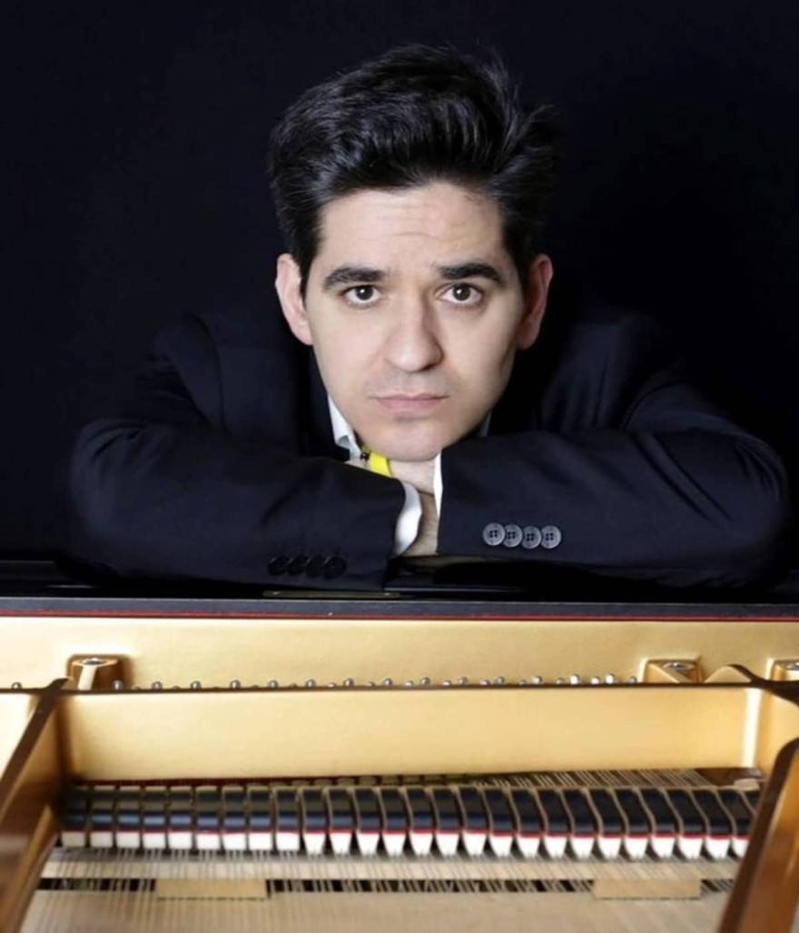 Λίγα λόγια για τον Γιώργο Καραγιάννη