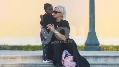 Άλλαξε εντελώς το look της - H Χριστίνα Κοντοβά πήγε τη μικρή Ada στο κομμωτήριο