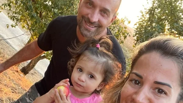 Στόλισαν Γιώργος Λιανός και Κωνσταντίνα Καραλέξη: Η τρυφερή φωτογραφία με την μικρή τους κόρη