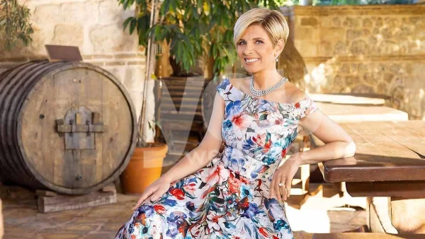 Backstage βίντεο από την συνέντευξη της Μαρίας Παναγοπούλου στο περιοδικό YOU