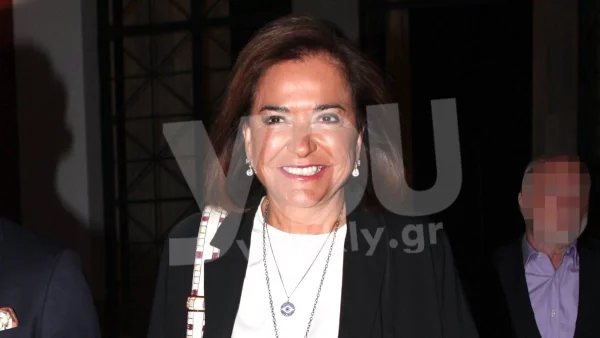 «Λες πόσο χρόνο έχω; μπορεί να είναι ένα Πάσχα, δύο Χριστούγεννα» - Συγκινεί η Ντόρα Μπακογιάννη για τον καρκίνο